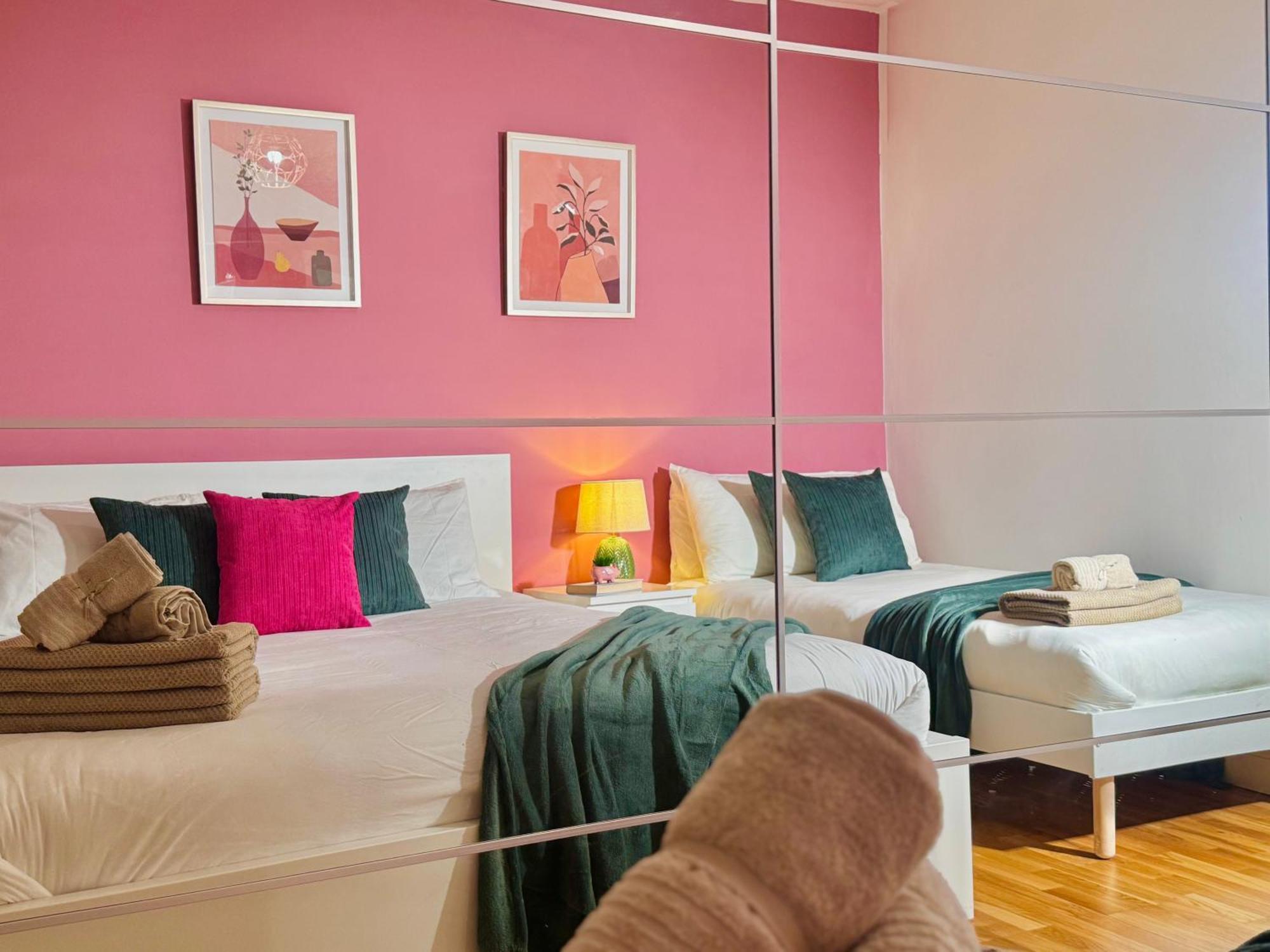 Modern 1-Bed Apt 30Min To Central London & Parking المظهر الخارجي الصورة