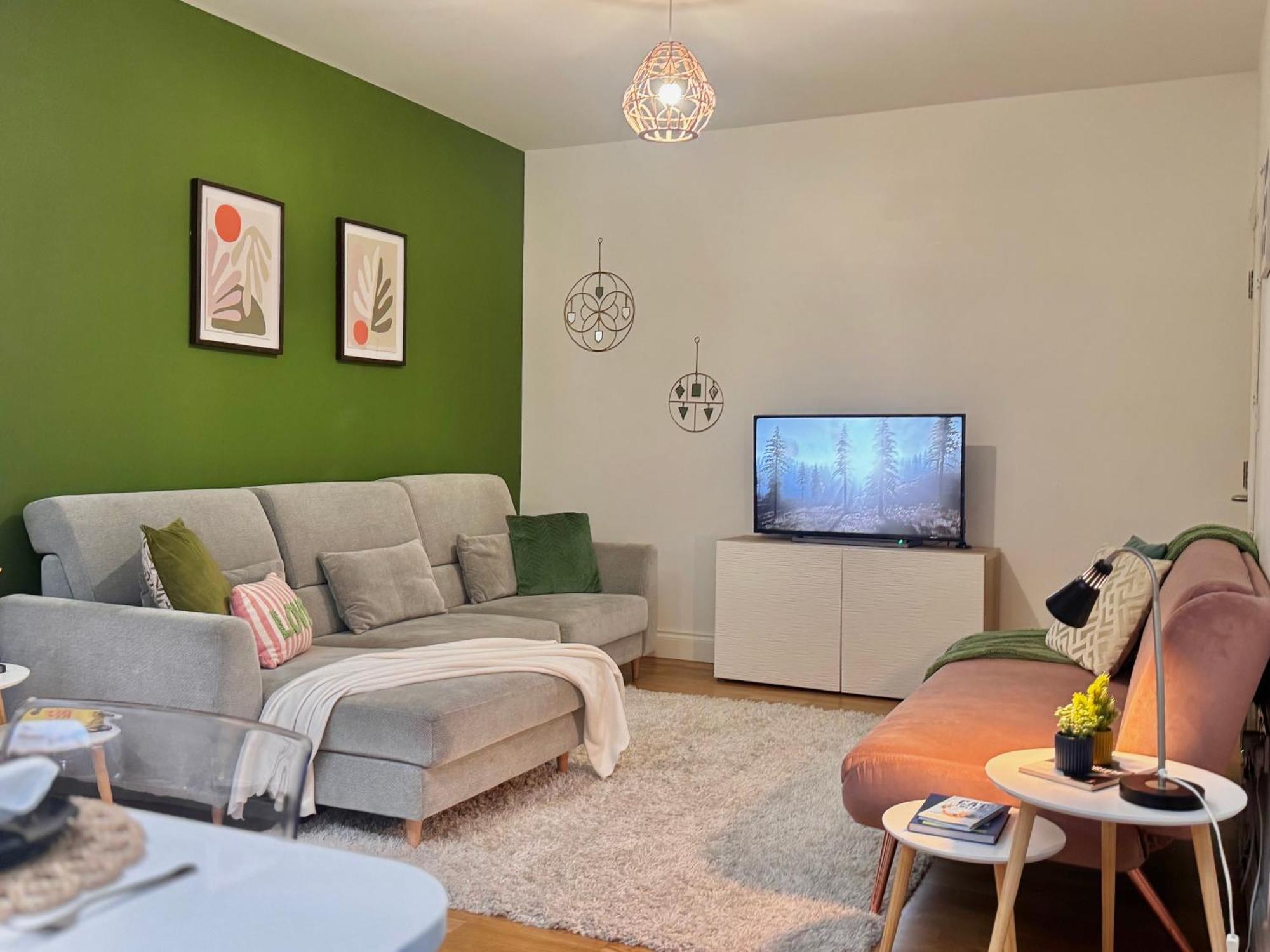 Modern 1-Bed Apt 30Min To Central London & Parking المظهر الخارجي الصورة